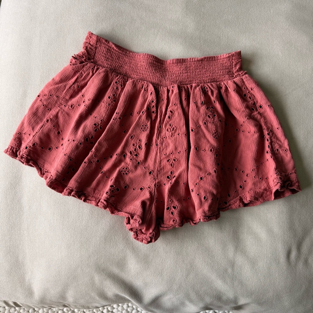 American Eagle Outfitters Eyelet Shorts - Picture 2 of 3
